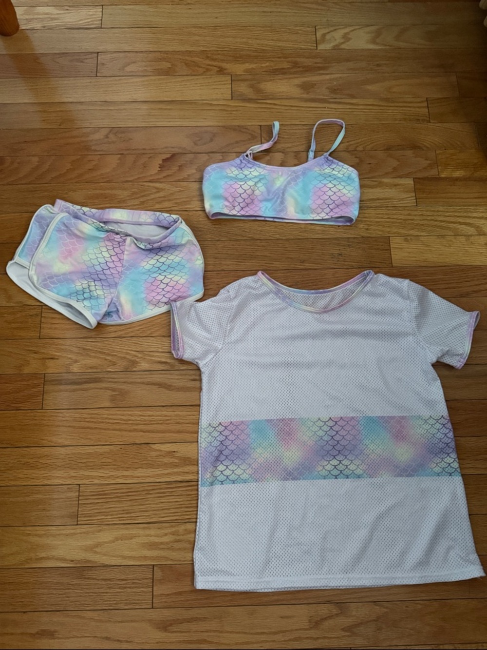 SHEIN Pastel Rainbow Mermaid Scale Active Set